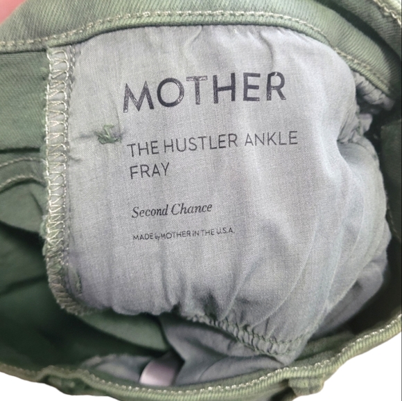 MOTHER Olive Cropped Jeans - Picture 4 of 5